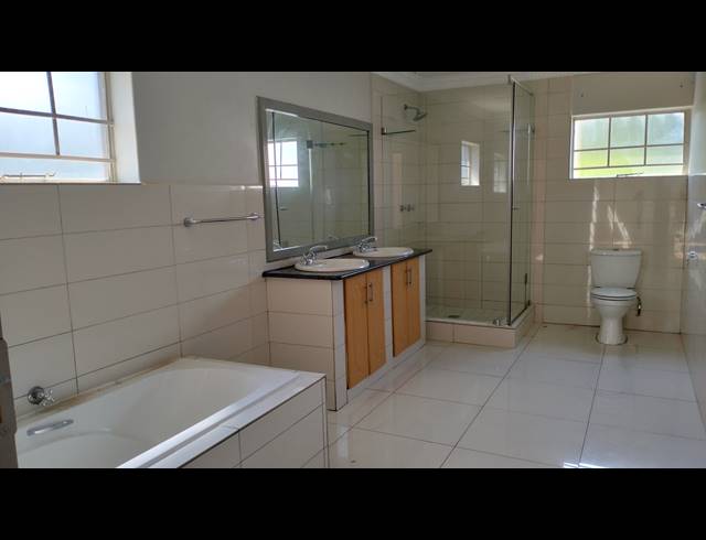 4 BEDROOM DUPLEX FOR SALE IN EQUESTRIA